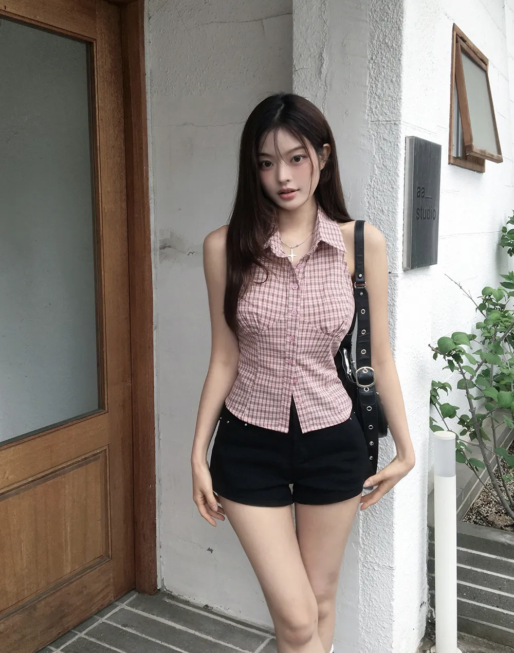 반바지 모델 착용 이미지-S2L37