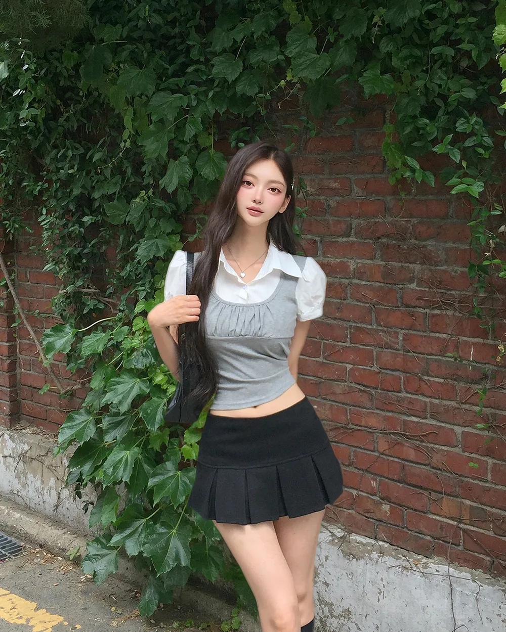 미니 스커트 모델 착용 이미지-S2L15
