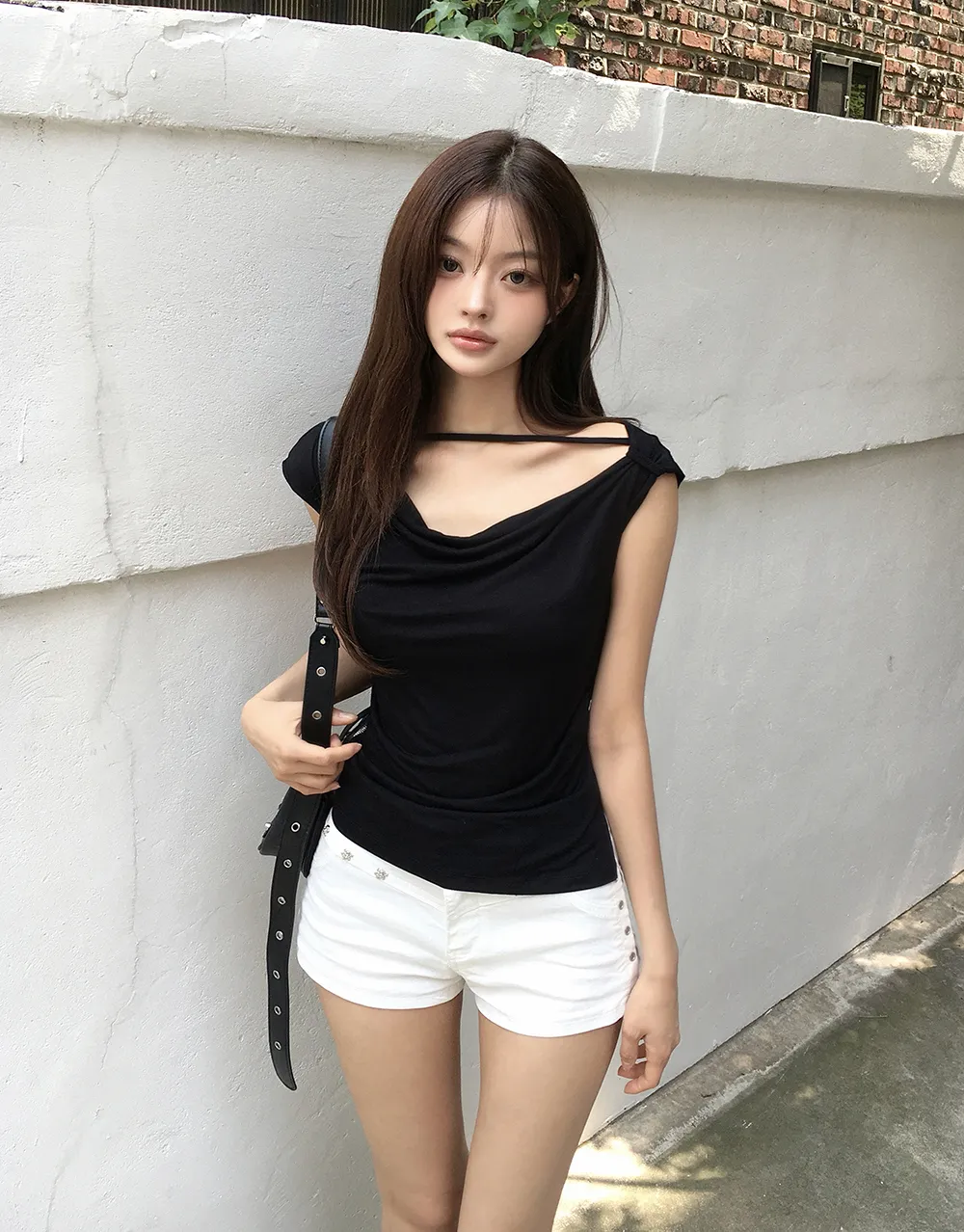 반바지 모델 착용 이미지-S7L10