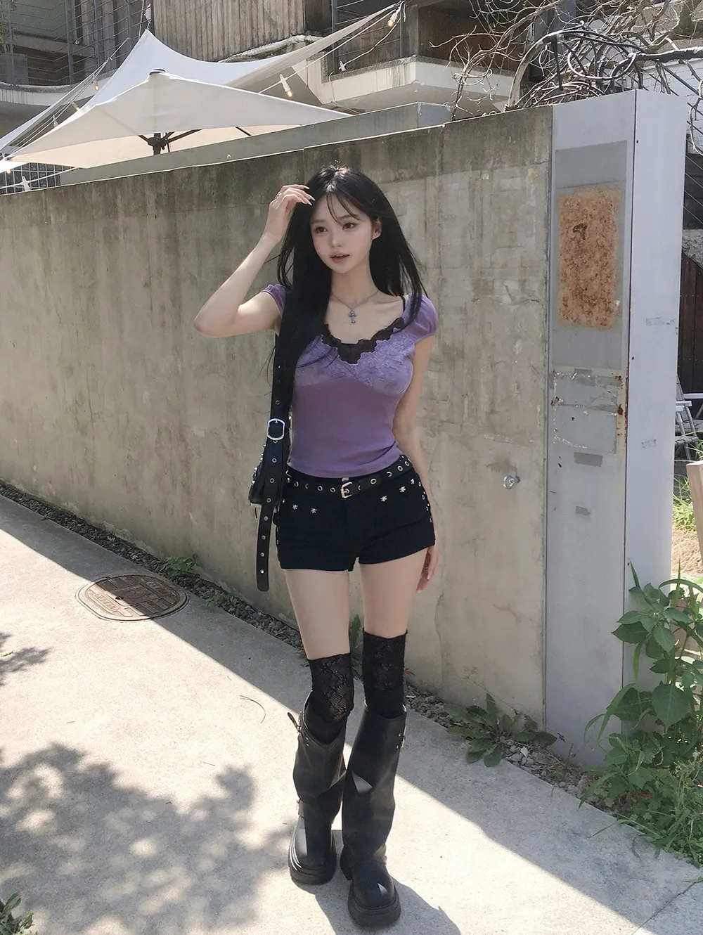 반바지 모델 착용 이미지-S3L9