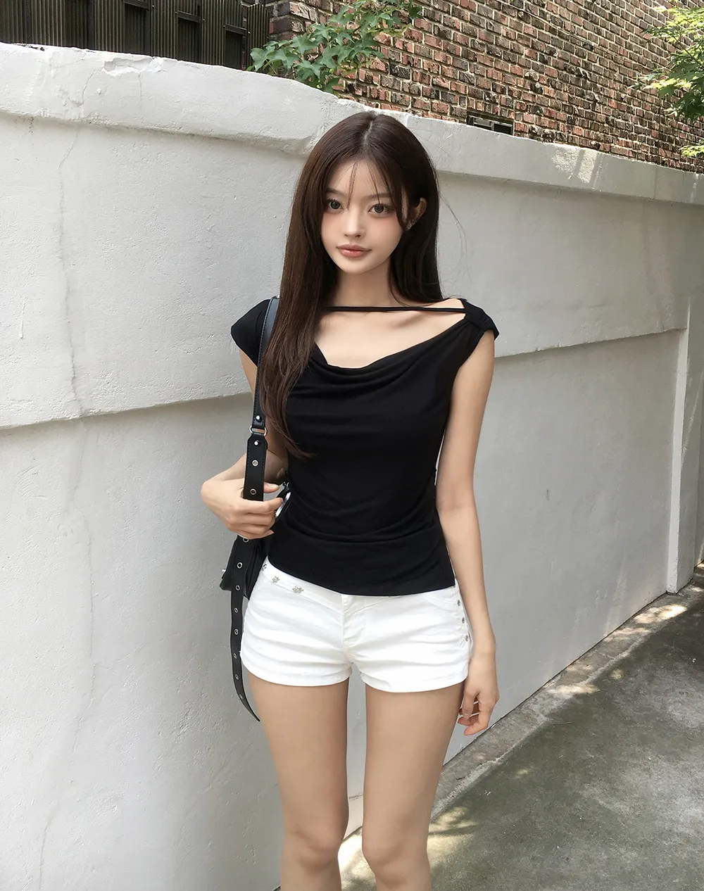 반바지 모델 착용 이미지-S7L9