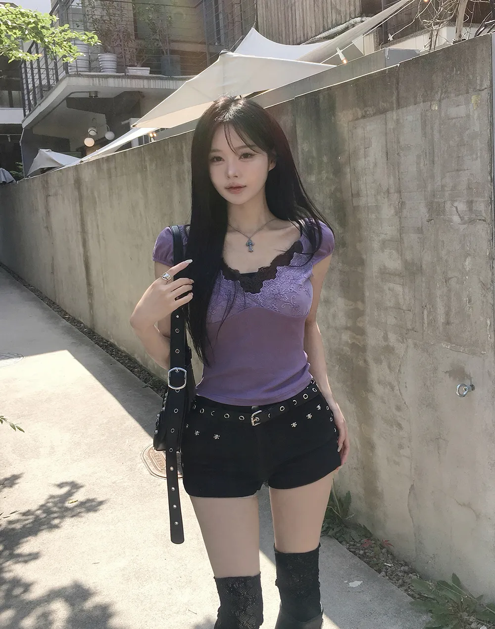 반바지 모델 착용 이미지-S3L11