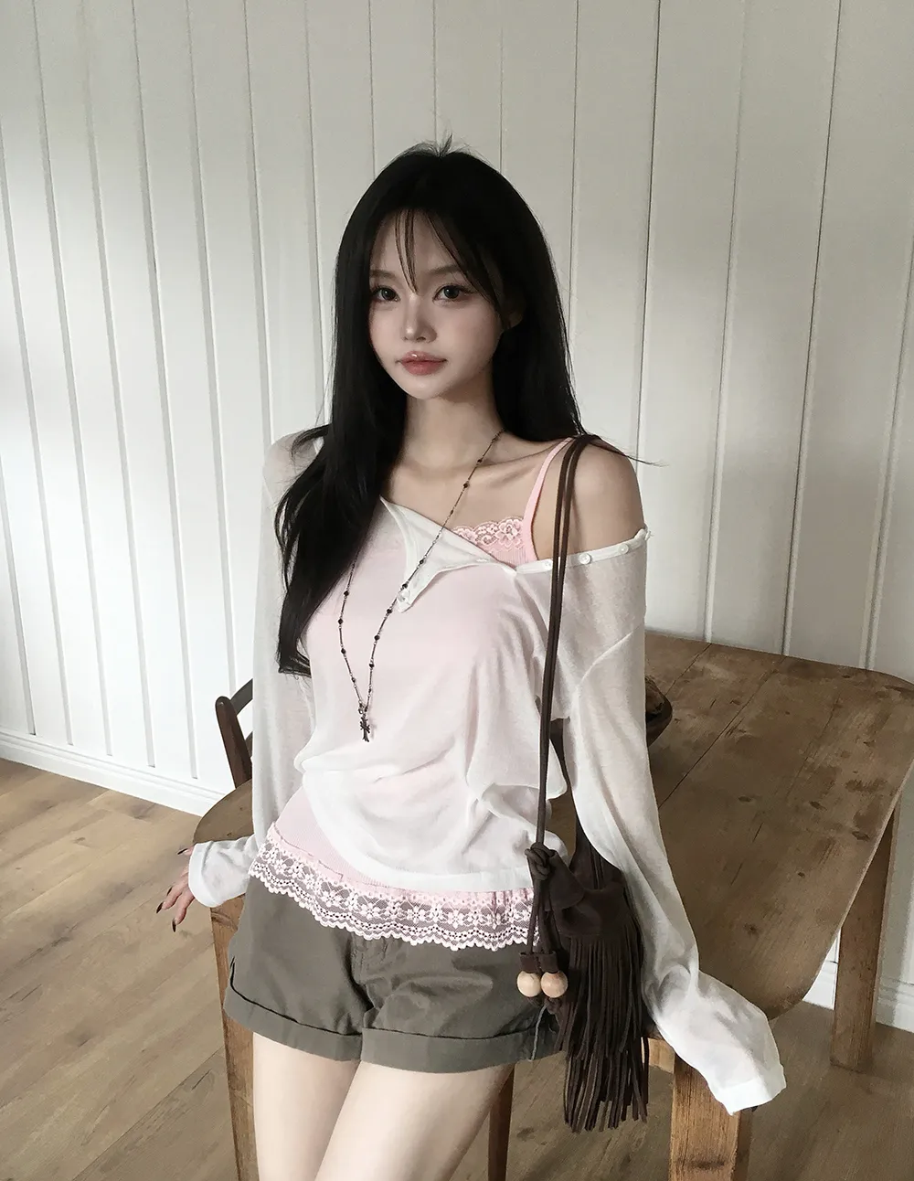 민소매 모델 착용 이미지-S5L14