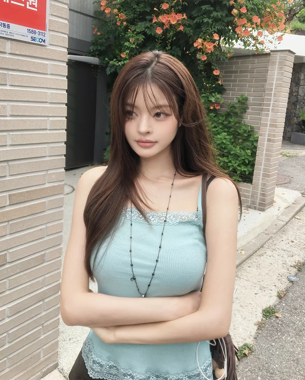 민소매 모델 착용 이미지-S3L16