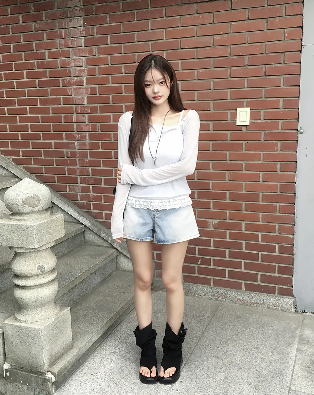민소매 모델 착용 이미지-S5L9