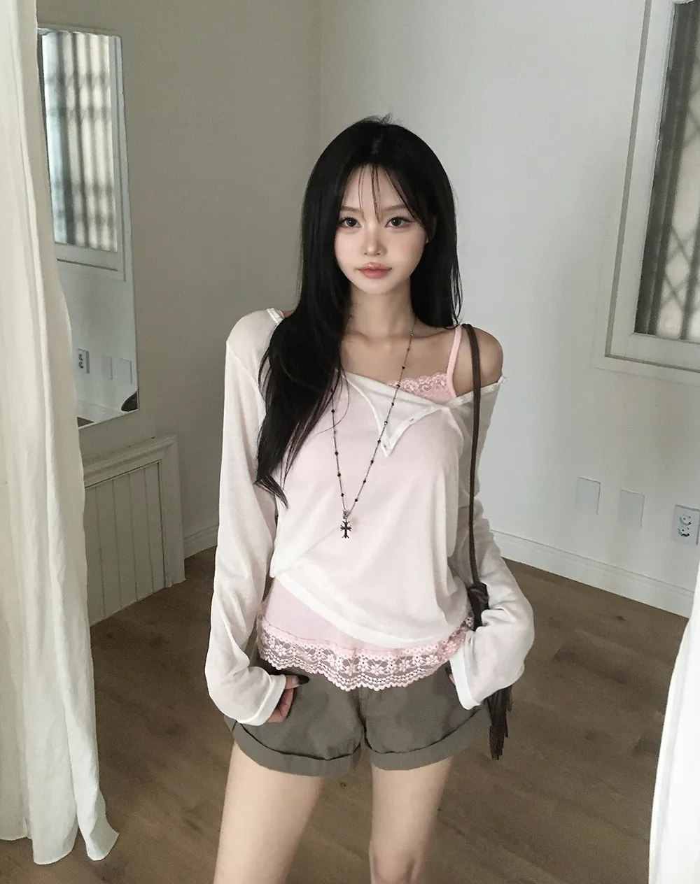 민소매 모델 착용 이미지-S5L16