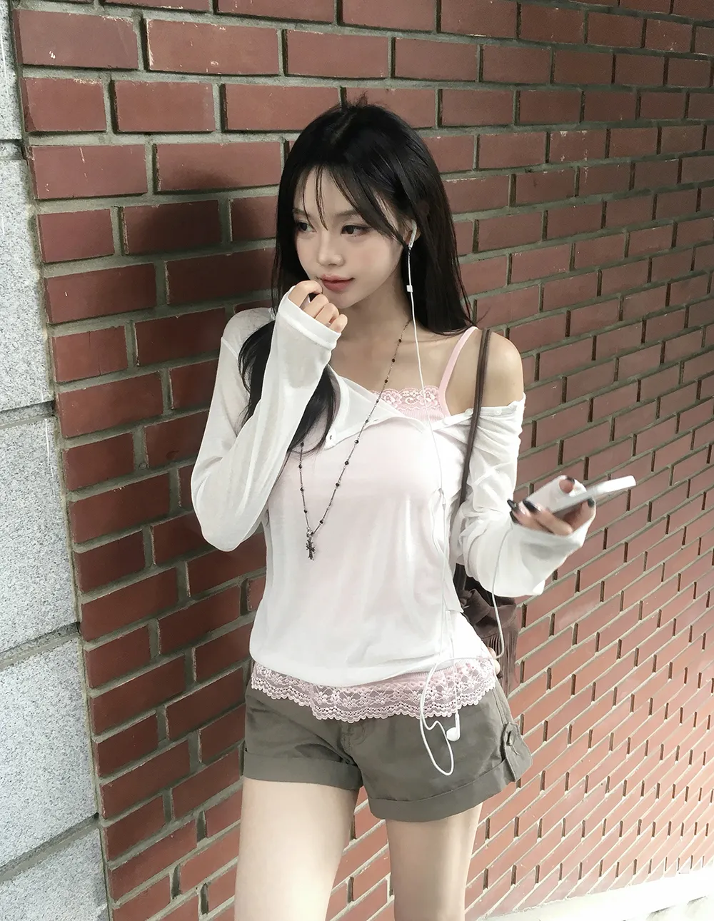 민소매 모델 착용 이미지-S5L13