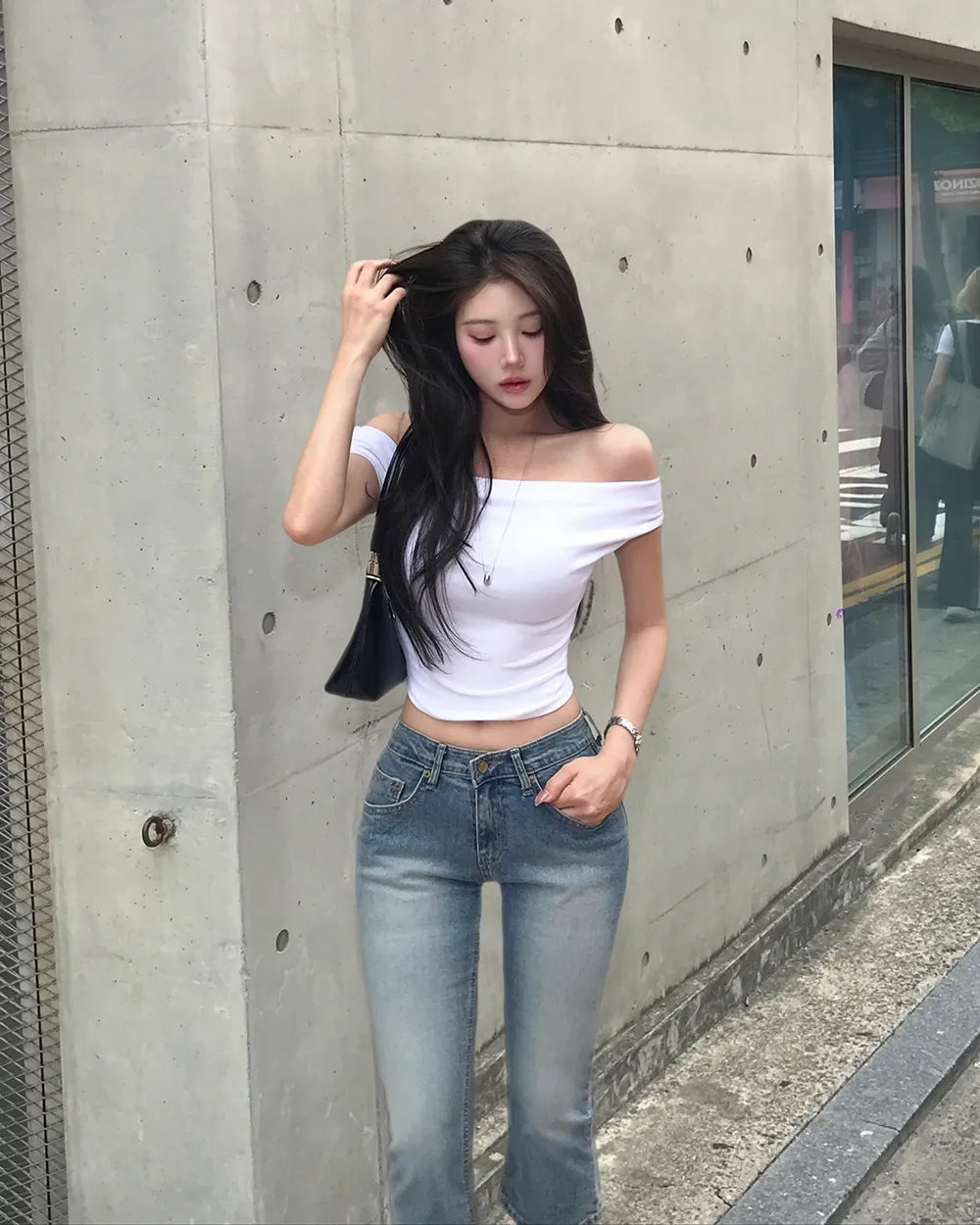 반팔 티셔츠 모델 착용 이미지-S1L58