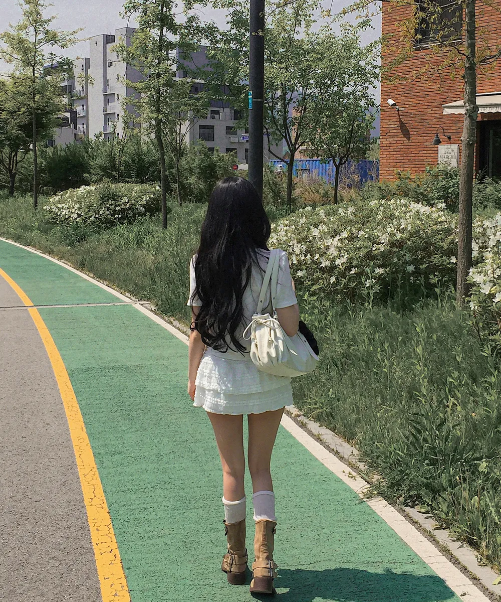 드레스 모델 착용 이미지-S2L13