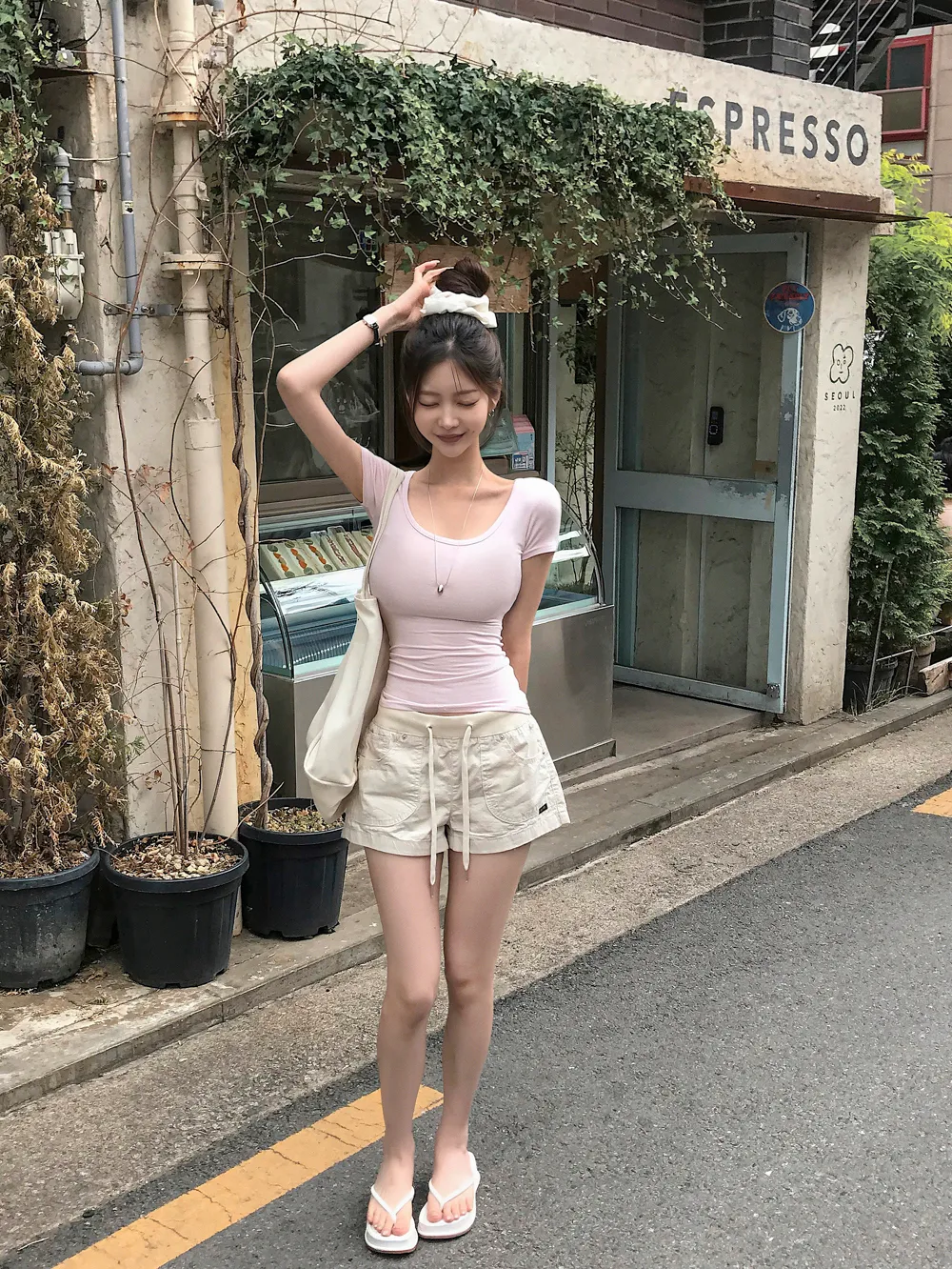 민소매 모델 착용 이미지-S2L39