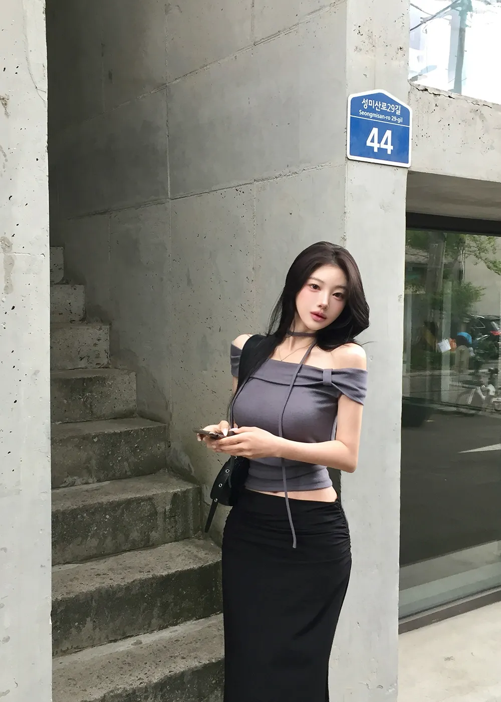 롱 스커트 모델 착용 이미지-S2L11