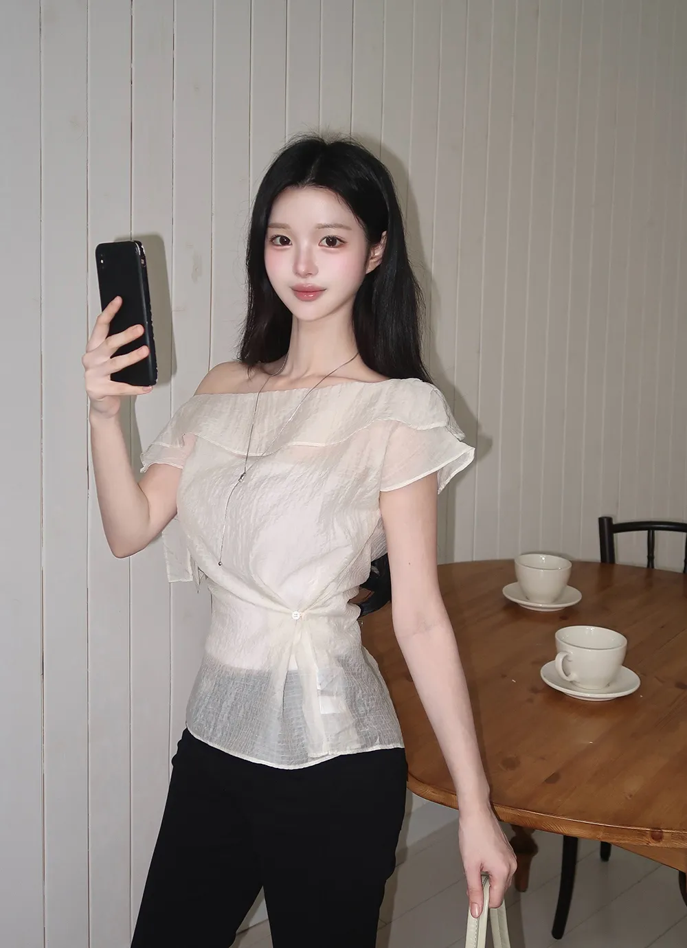 반팔 티셔츠 모델 착용 이미지-S1L17