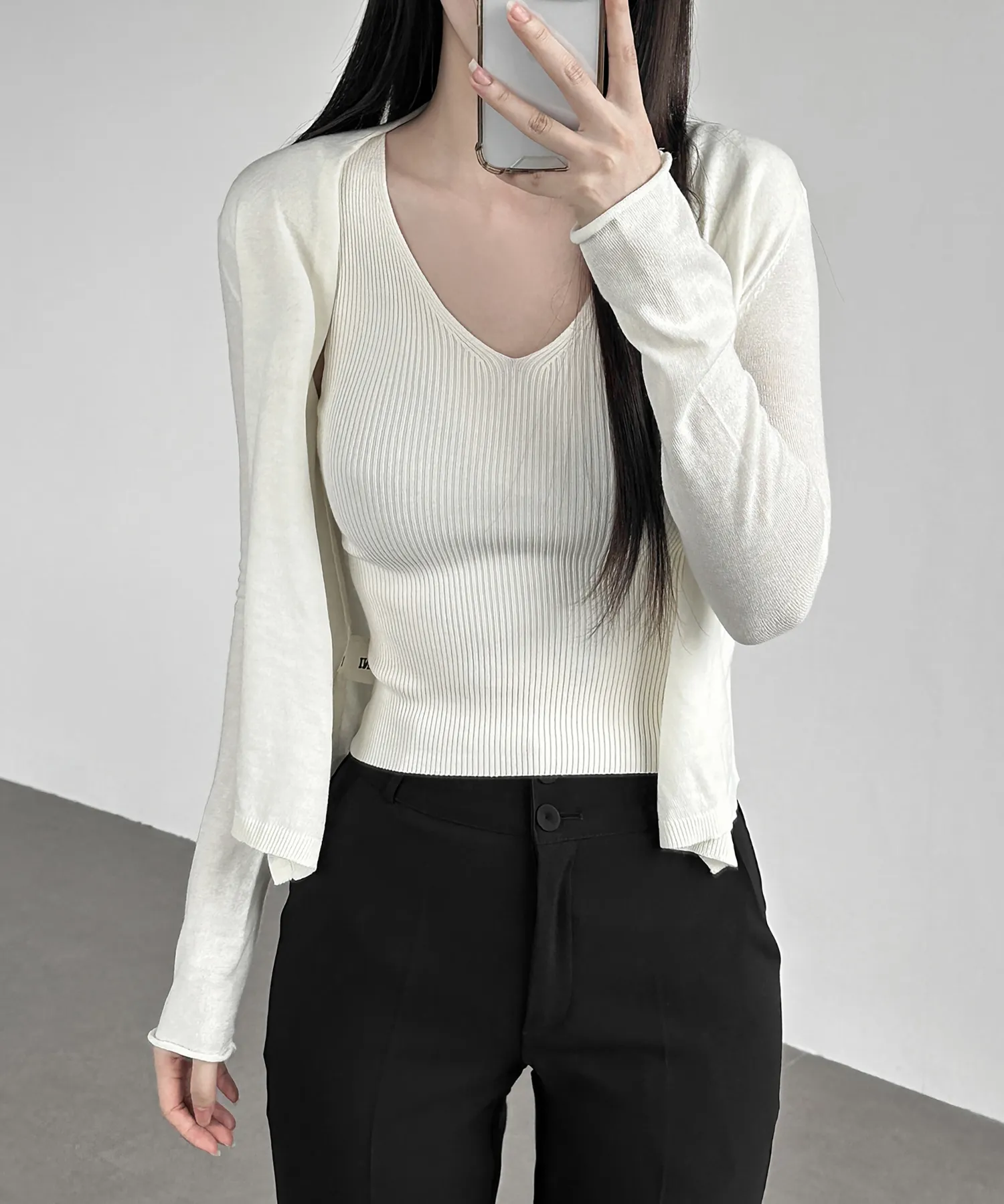 長袖Tシャツ モデル画像-S1L10