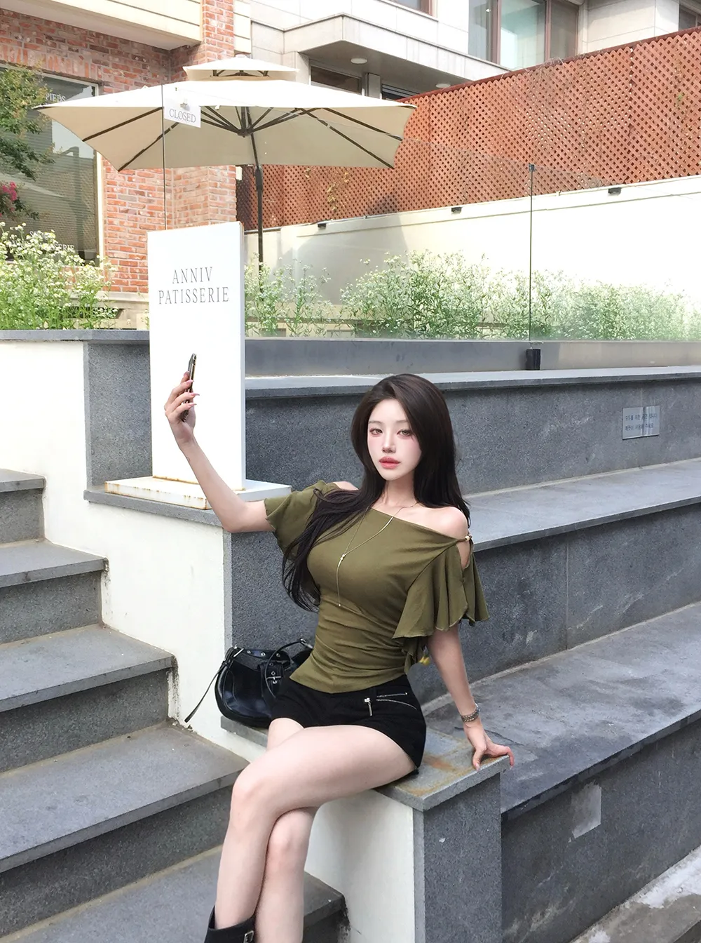 반바지 모델 착용 이미지-S1L25