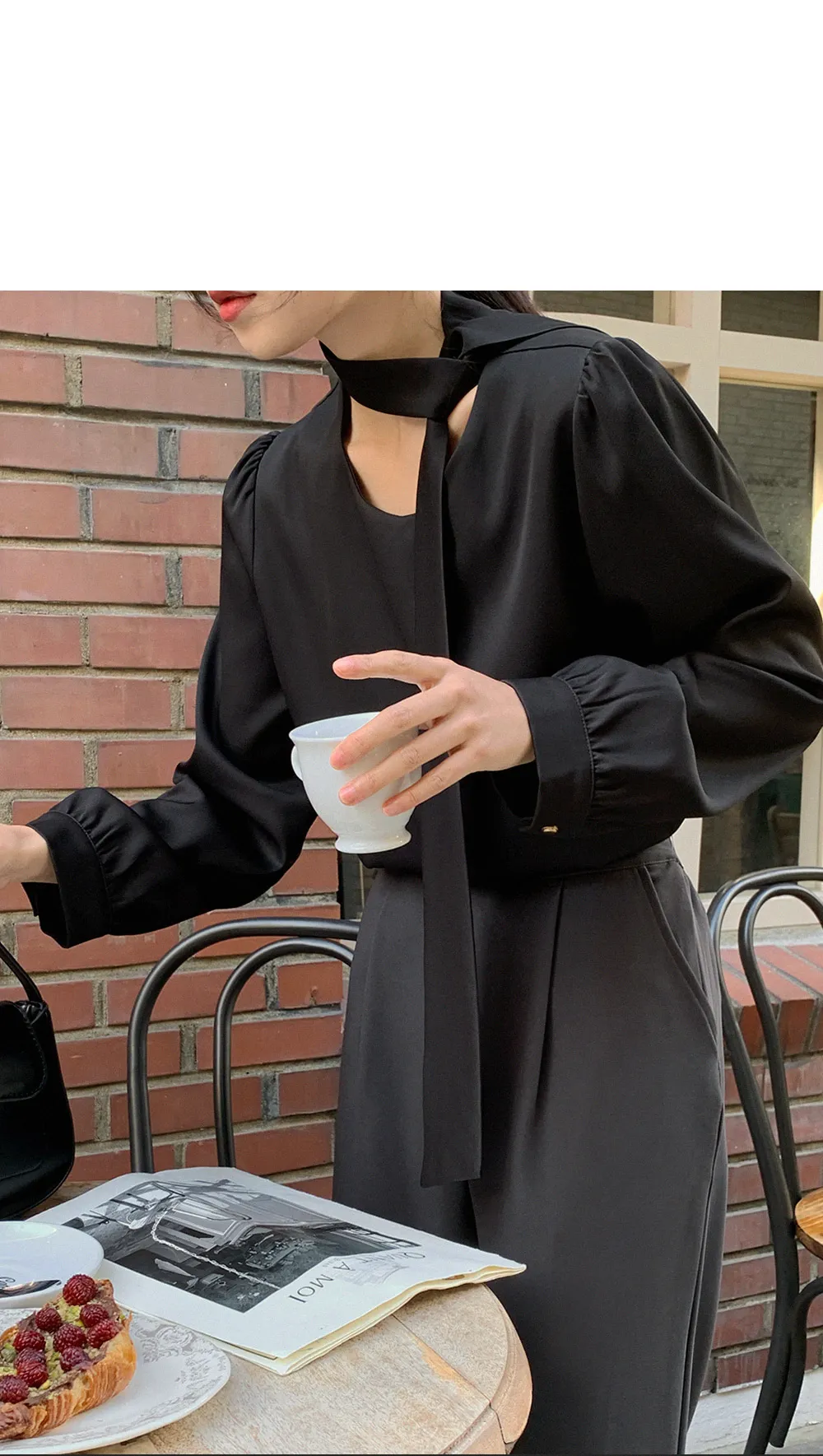 레나 라운드 타이 퍼프 블라우스