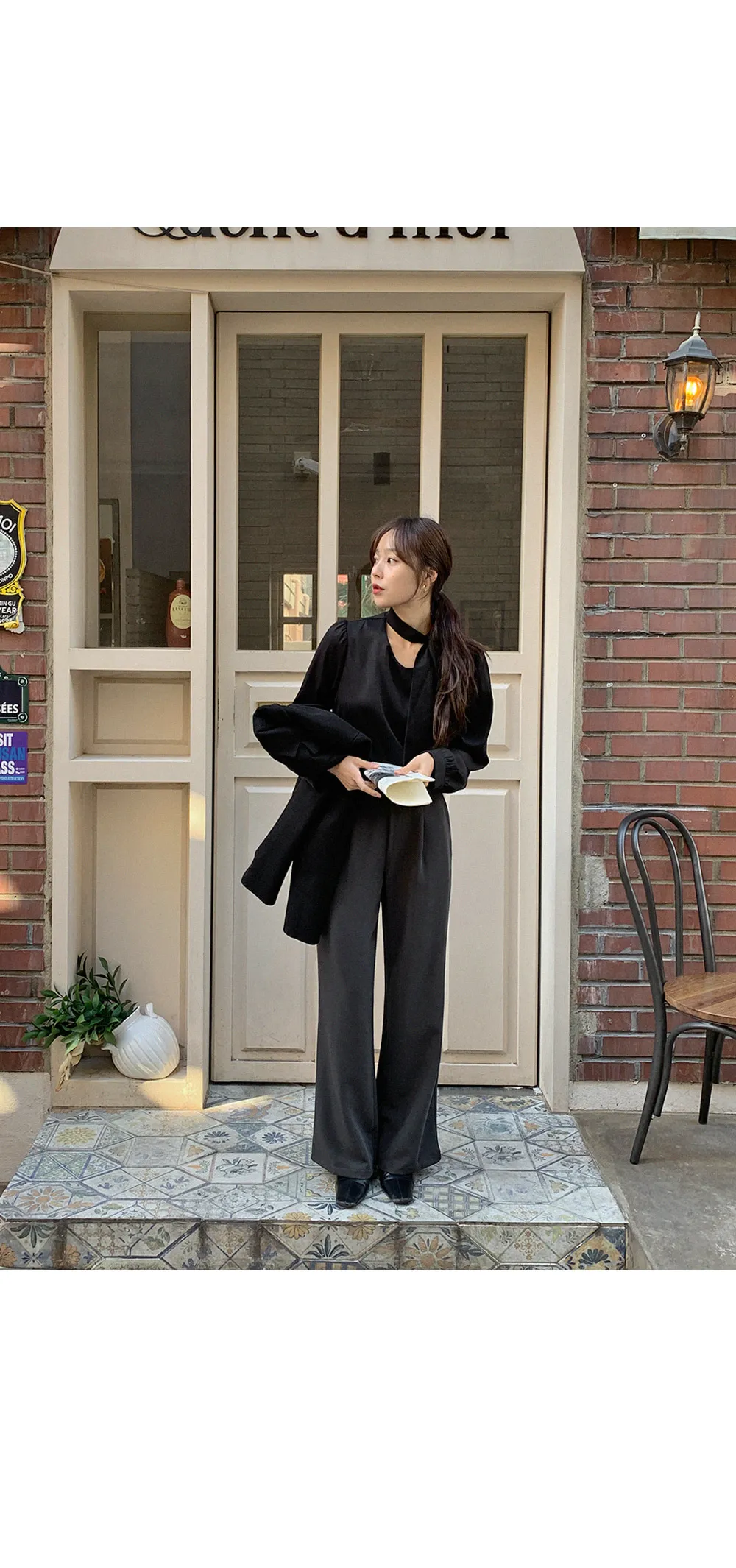 레나 라운드 타이 퍼프 블라우스