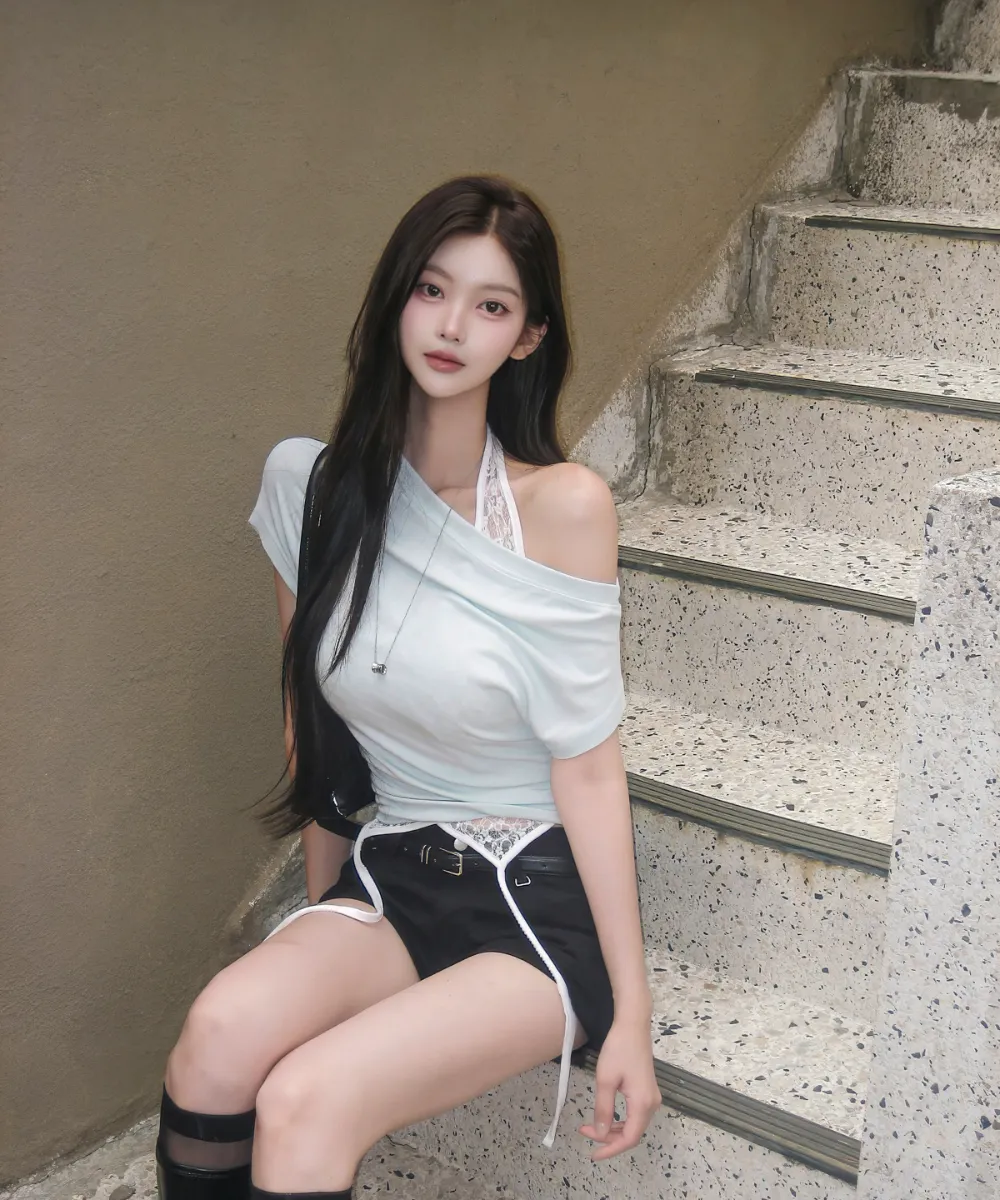 반팔 티셔츠 모델 착용 이미지-S4L41