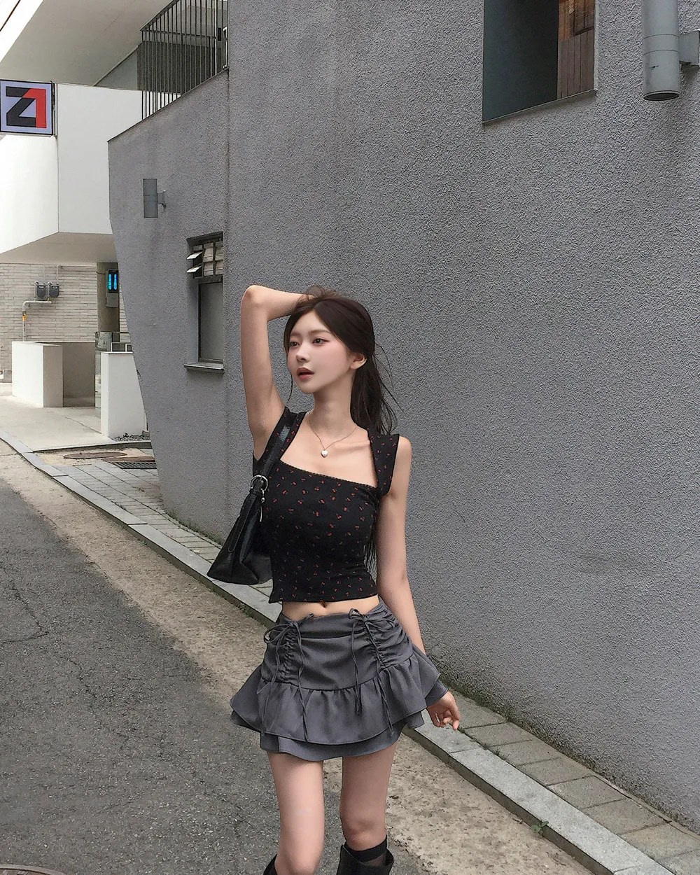 미니 스커트 모델 착용 이미지-S1L40