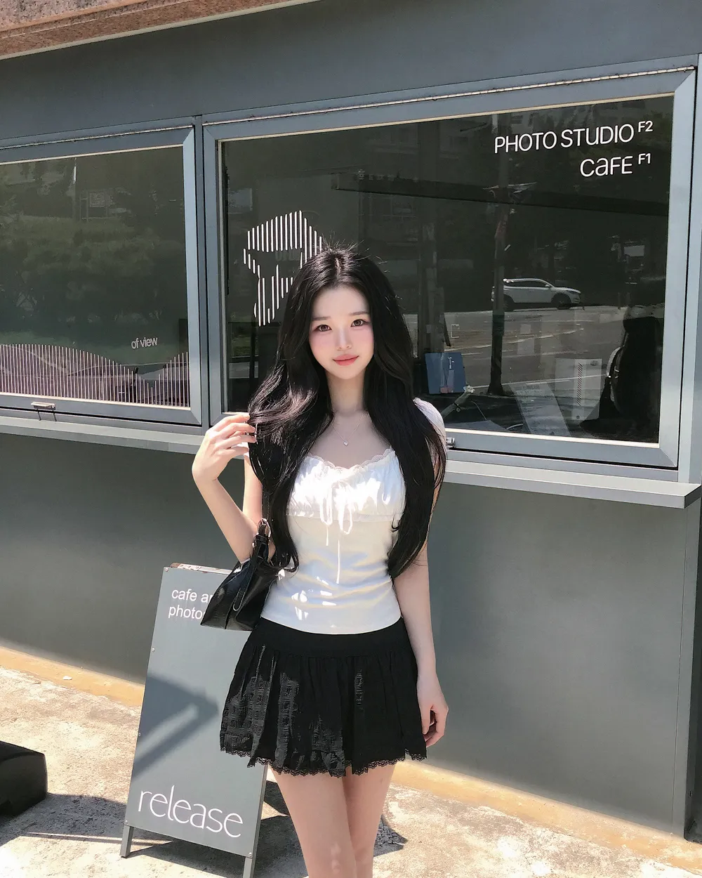 미니 스커트 모델 착용 이미지-S1L35