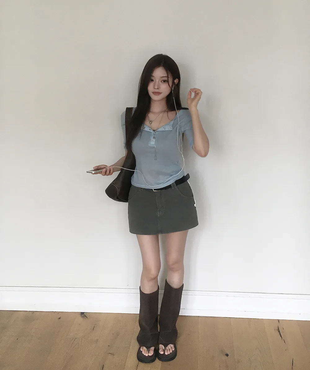 미니 스커트 모델 착용 이미지-S3L6