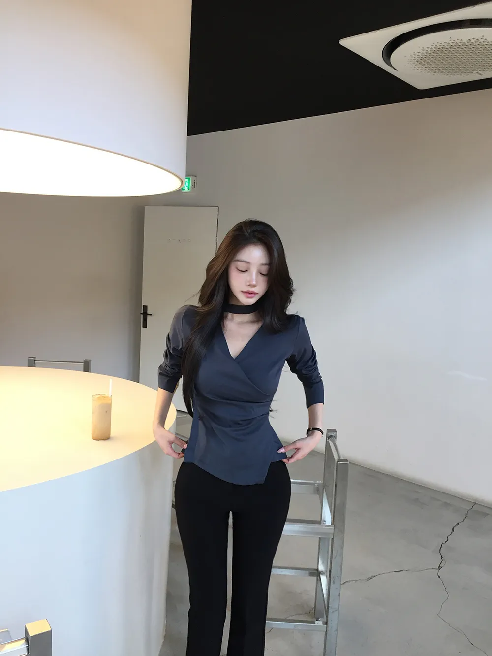 블레이저 모델 착용 이미지-S4L10