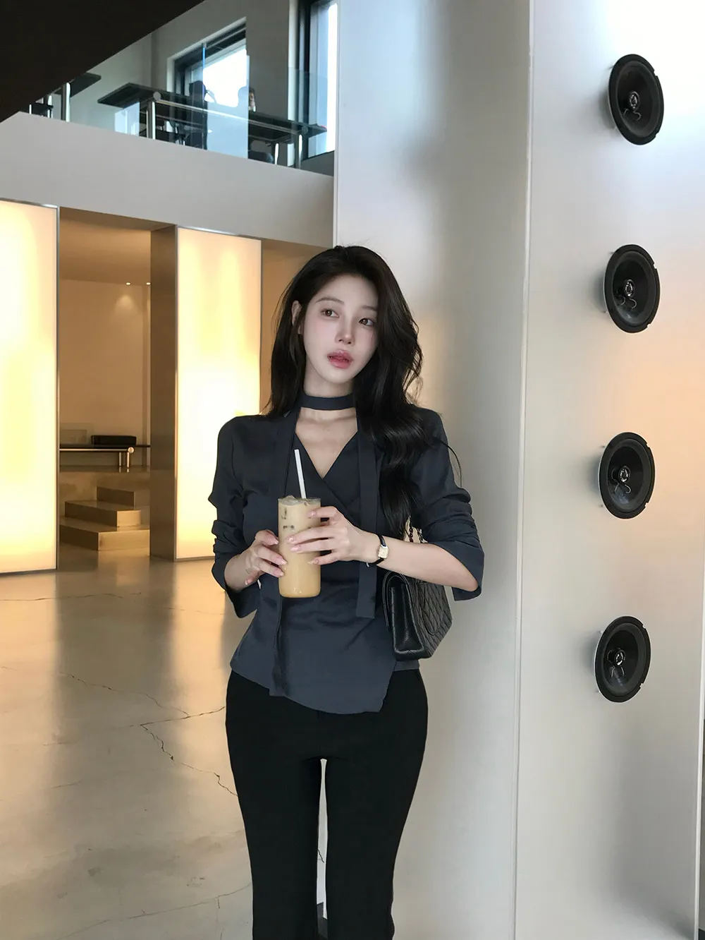 블레이저 모델 착용 이미지-S4L14