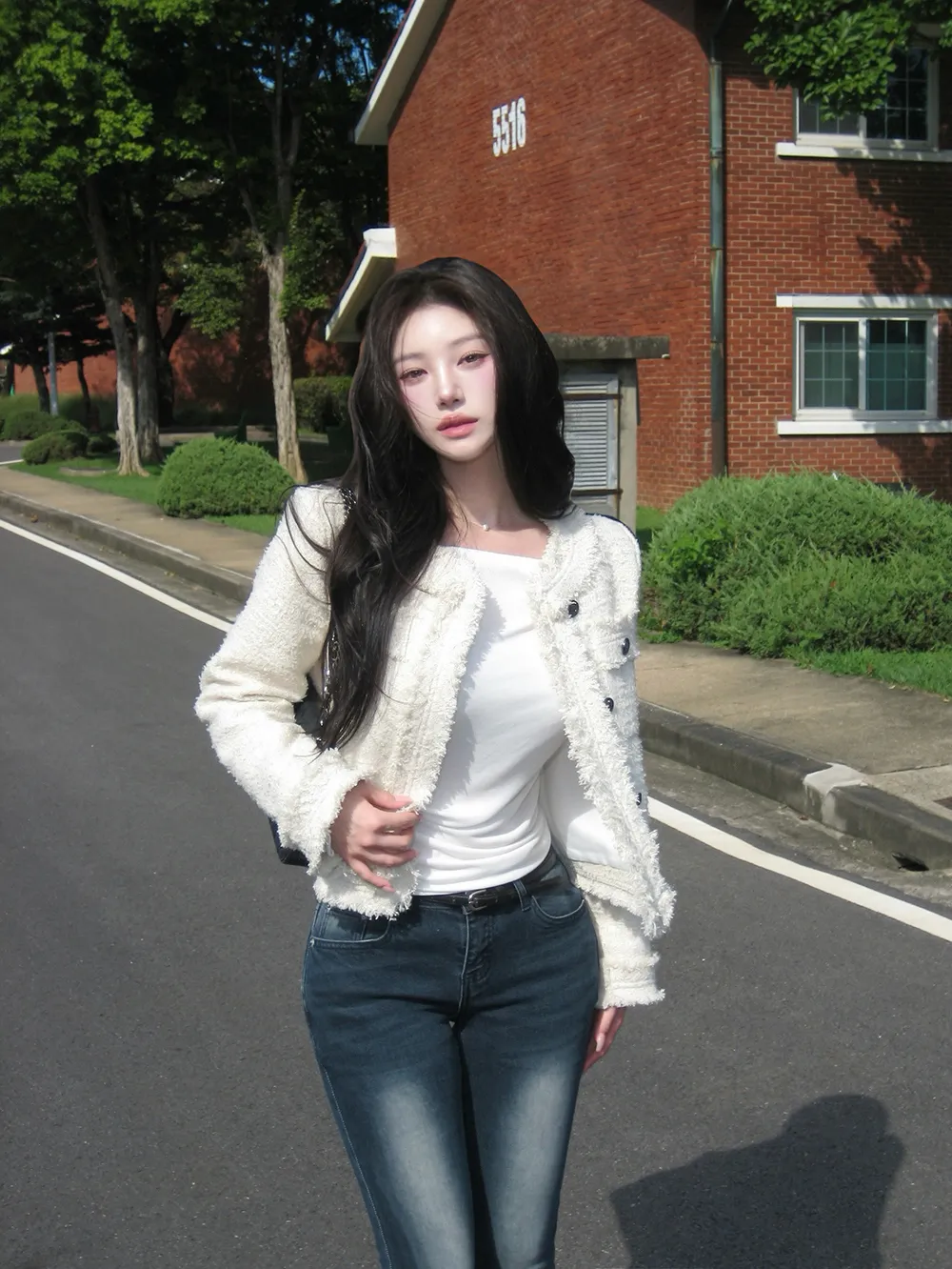 블레이저 모델 착용 이미지-S2L26