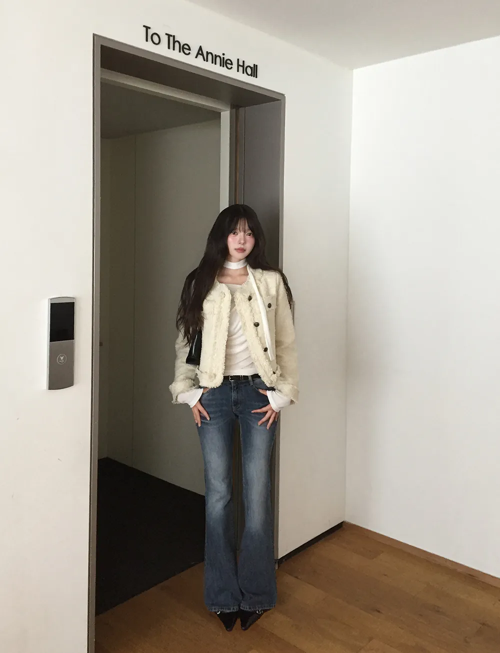 블레이저 모델 착용 이미지-S2L6