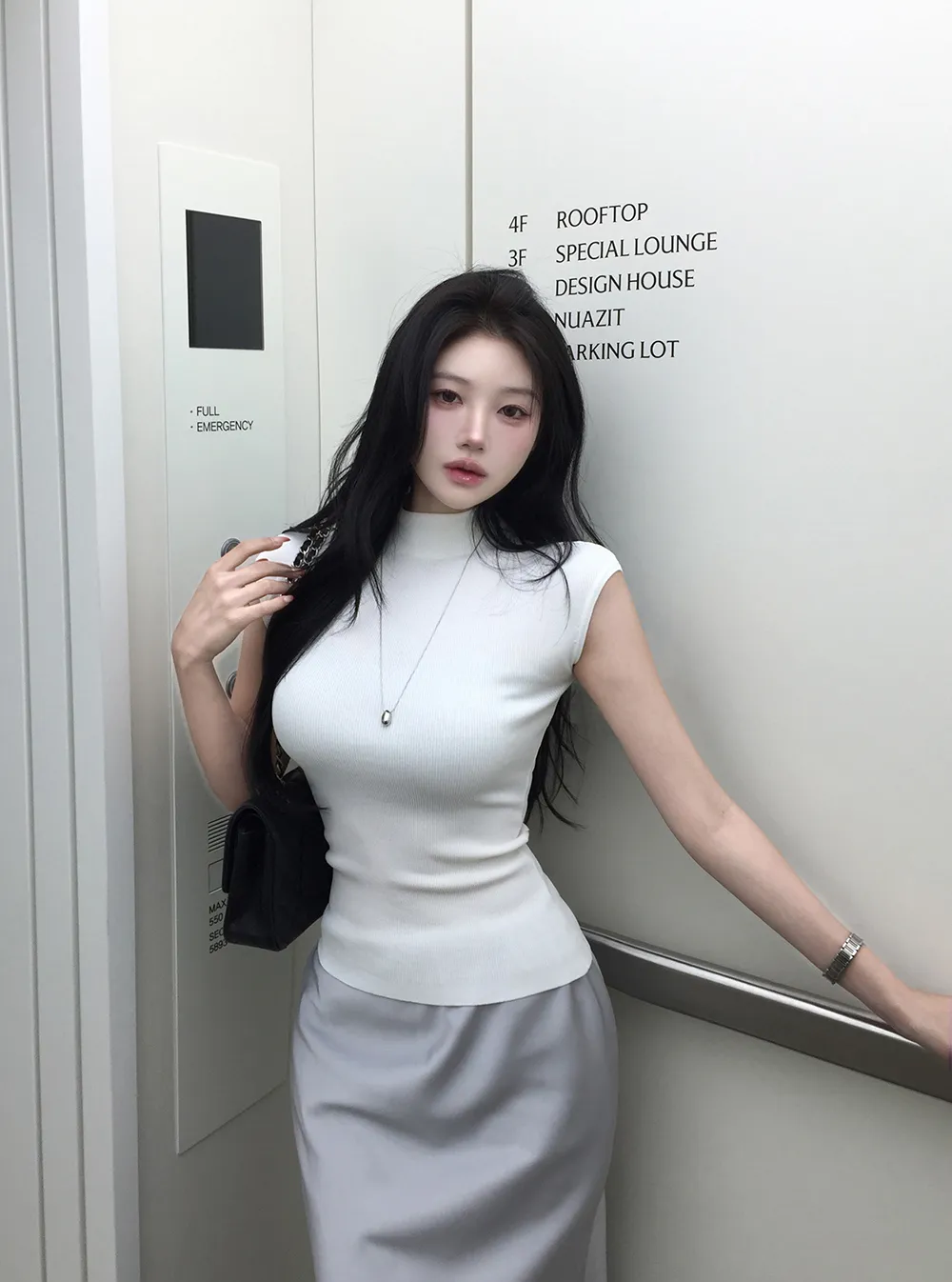 롱 스커트 모델 착용 이미지-S2L12