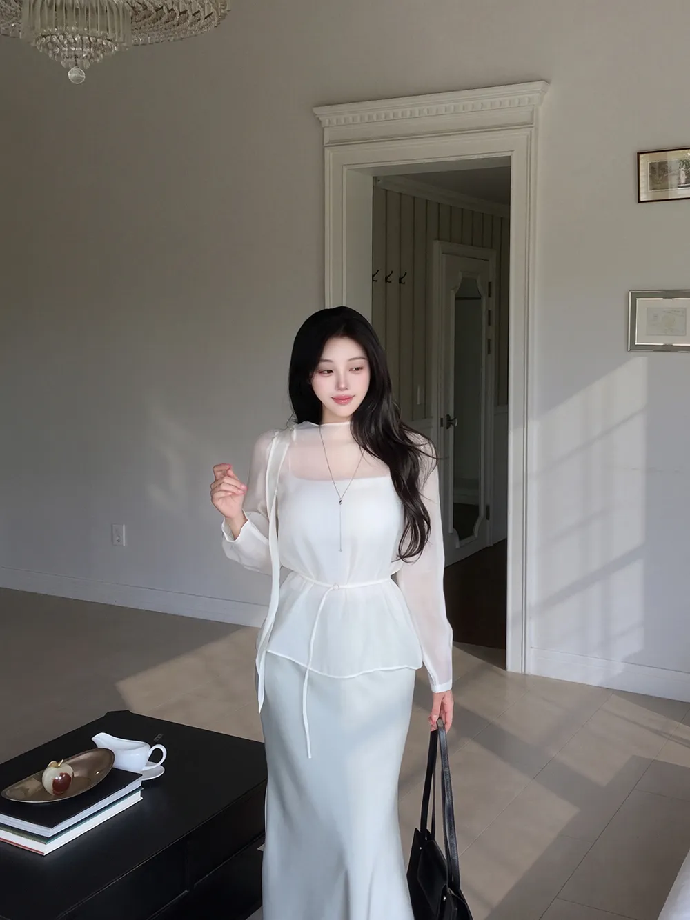 롱 스커트 모델 착용 이미지-S2L30