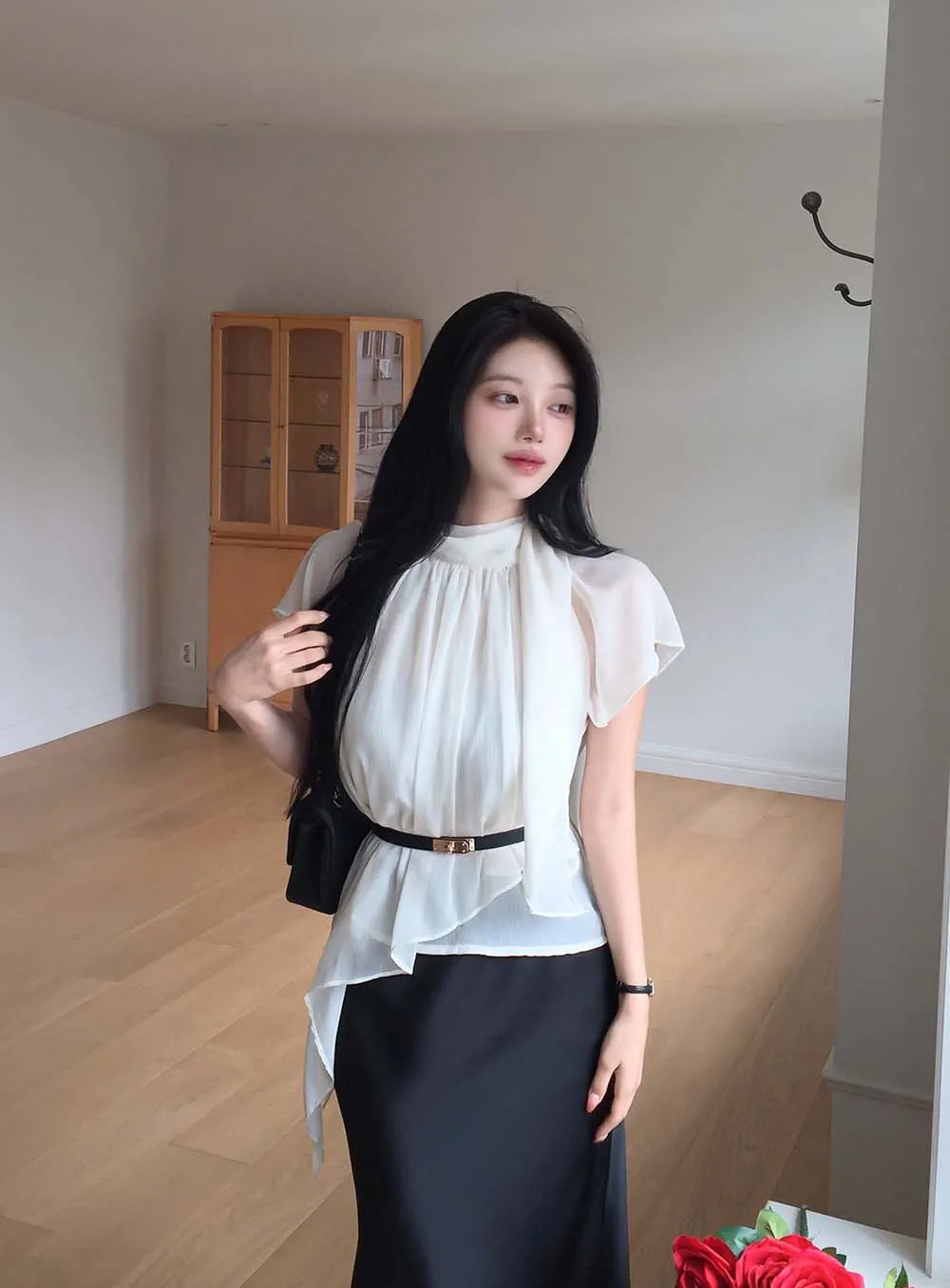 롱 스커트 모델 착용 이미지-S2L47