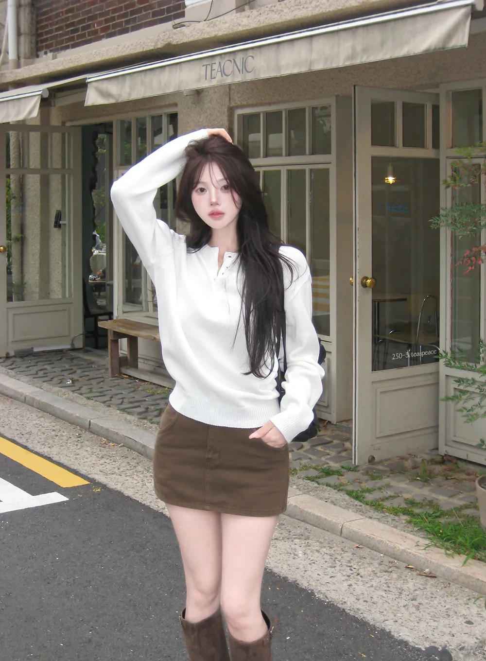 긴팔 티셔츠 모델 착용 이미지-S3L59
