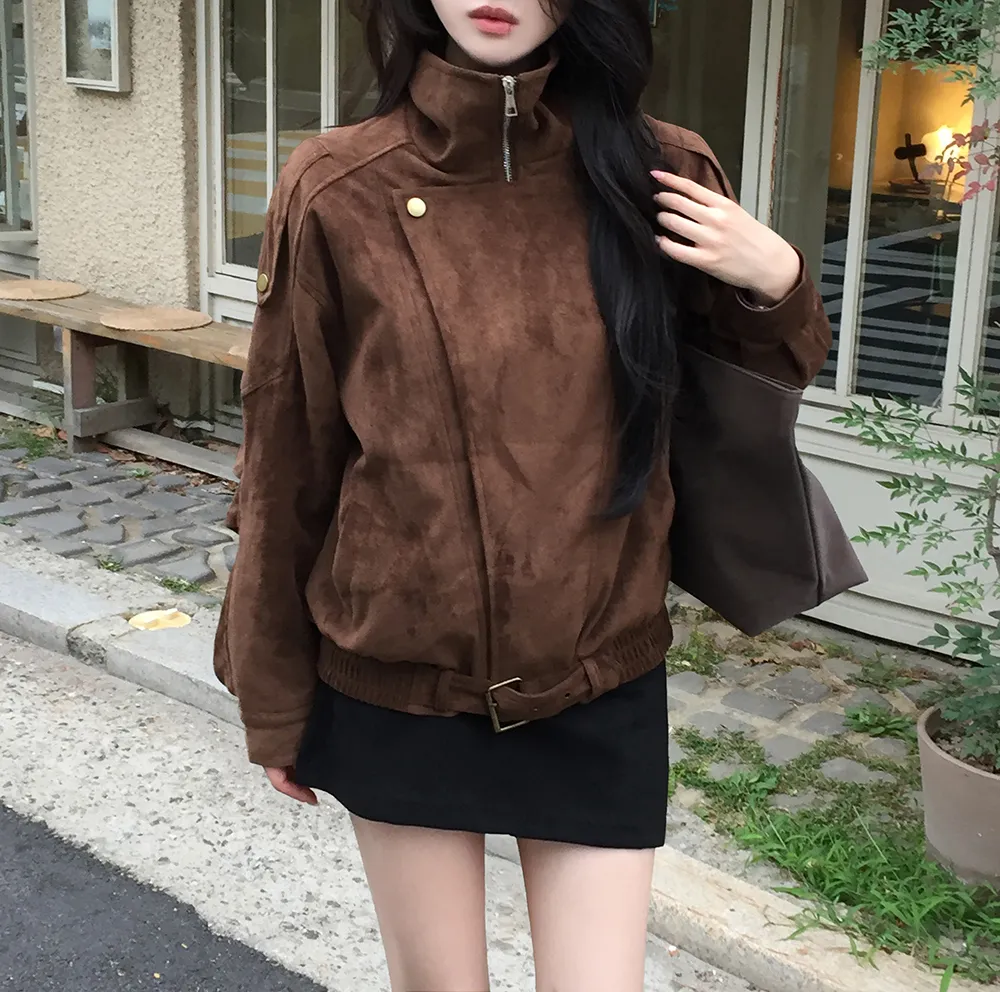 긴팔 티셔츠 모델 착용 이미지-S3L4