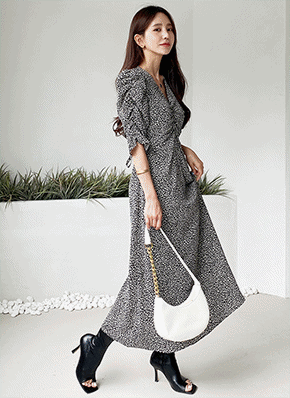 Realisation Par レオパード柄スリムフィットワンピース The Scarlet Purple Leopard | Animal Print Midi Dress
