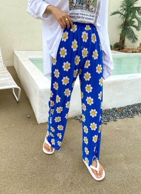 美品✨プリーツプリーズ 花柄 フラワー パンツ ズボン スラックス スマイルフラワープリーツパンツ | レディースファッション通販 - DHOLIC