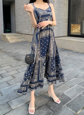 ル*マ様 未使用　寒色ペイズリーが美しい美シルエットワンピース　XS-S 1425205_21119518_k3.jpg