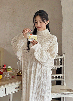 やまちゃん様 CLANEリラクシーニットワンピース やまちゃん様 CLANEリラクシーニットワンピース ラウンドネック