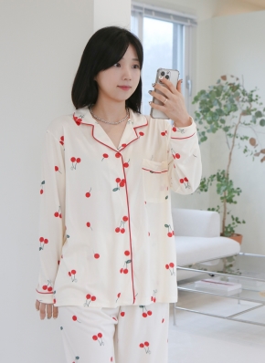 コスモス様し専用⭐︎新品 アンパサンド さくらんぼ柄 パジャマ ピンク 5点セット コスモス様し専用⭐︎新品 アンパサンド さくらんぼ柄 パジャマ