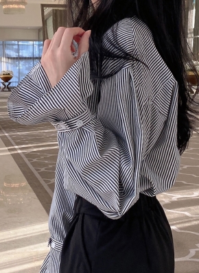 黒と金のストライプカフリンクス 55408507b_55_d_215.jpg