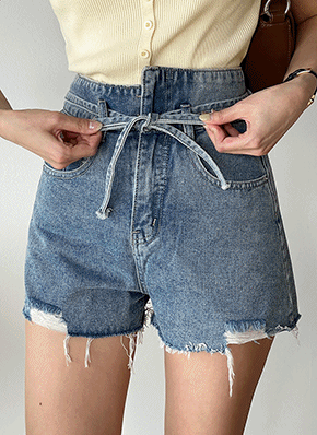ストラップ付デニムショートパンツ | レディースファッション通販 - DHOLIC