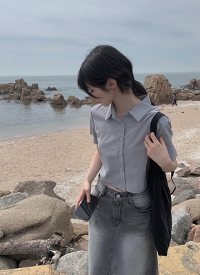 グレー ストライプ 半袖シャツ クロップド 1645476_22442274_k3.jpg