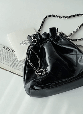 韓国デザイン キルティング チェーン パール BAG バッグ 巾着 韓国デザイン キルティング チェーン パール BAG バッグ 巾着