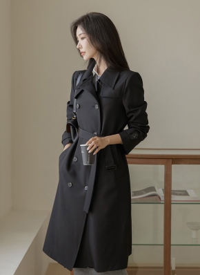 COMOLI ブラック トレンチコート ウエストベルト付き COMOLI ブラック トレンチコート ウエストベルト付き COMOLI ブラック