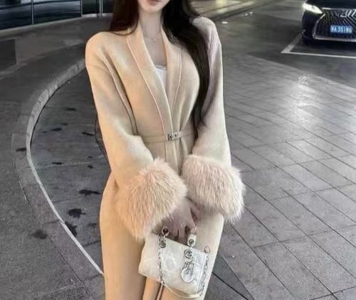 ベルト付ウール混エコファーカフスガウンコート | レディース