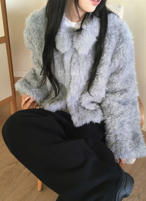 クロップドファージャケット クロップドカラーネックフェイクファージャケット | レディース