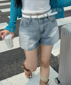 デニムウォッシングローライズショートライトブルーデニムパンツ